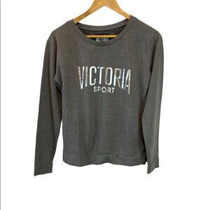 NWOT VICTORIA SECRETSport Grey Metallic Graphic Fleece Lined Pullover Sweatshirt